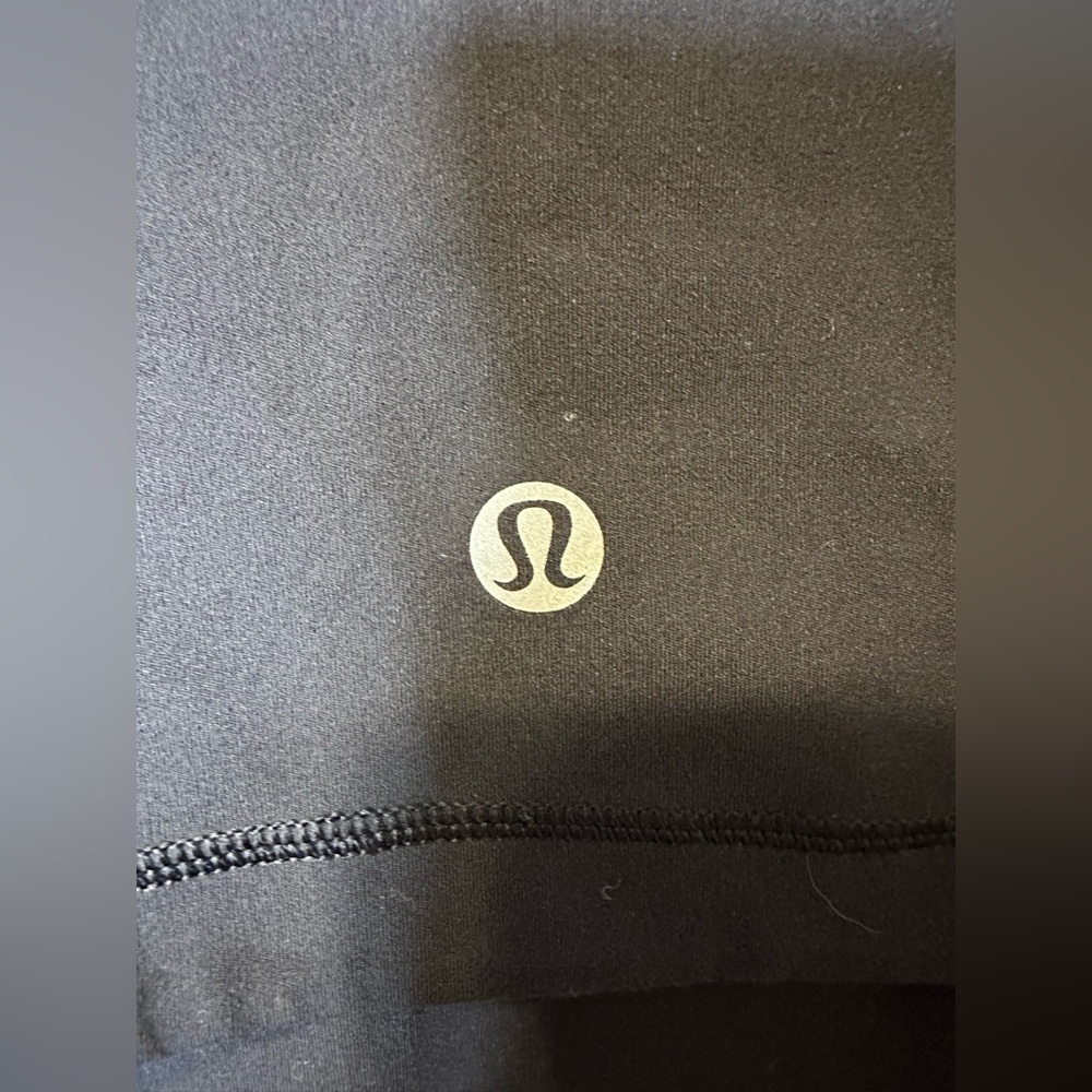 Lululemon Hooded Define Jacket *Nulu EUC - Picture 8 of 8
